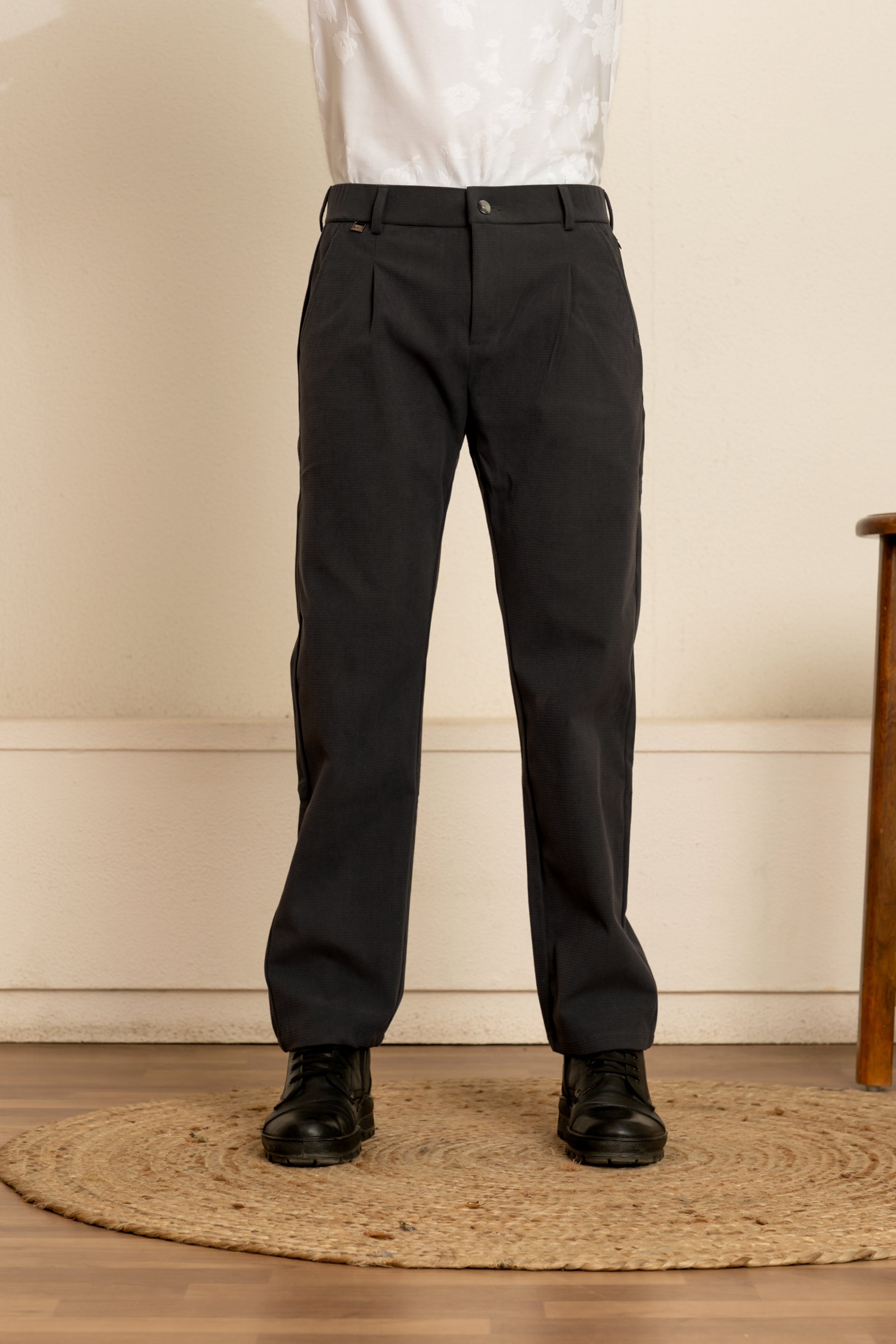 PRAYAG II Trousers - Black
