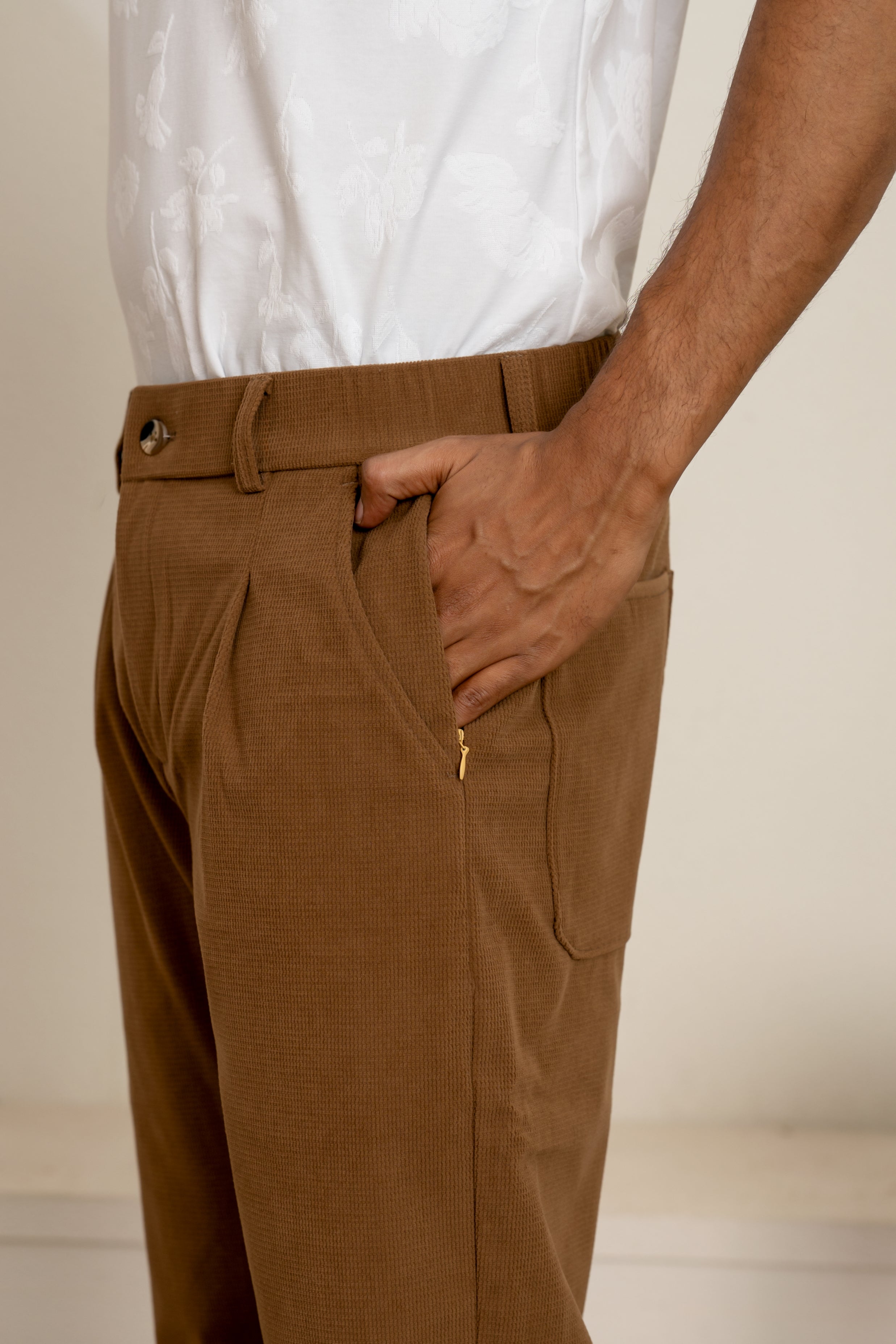 PRAYAG II Trousers - Mud