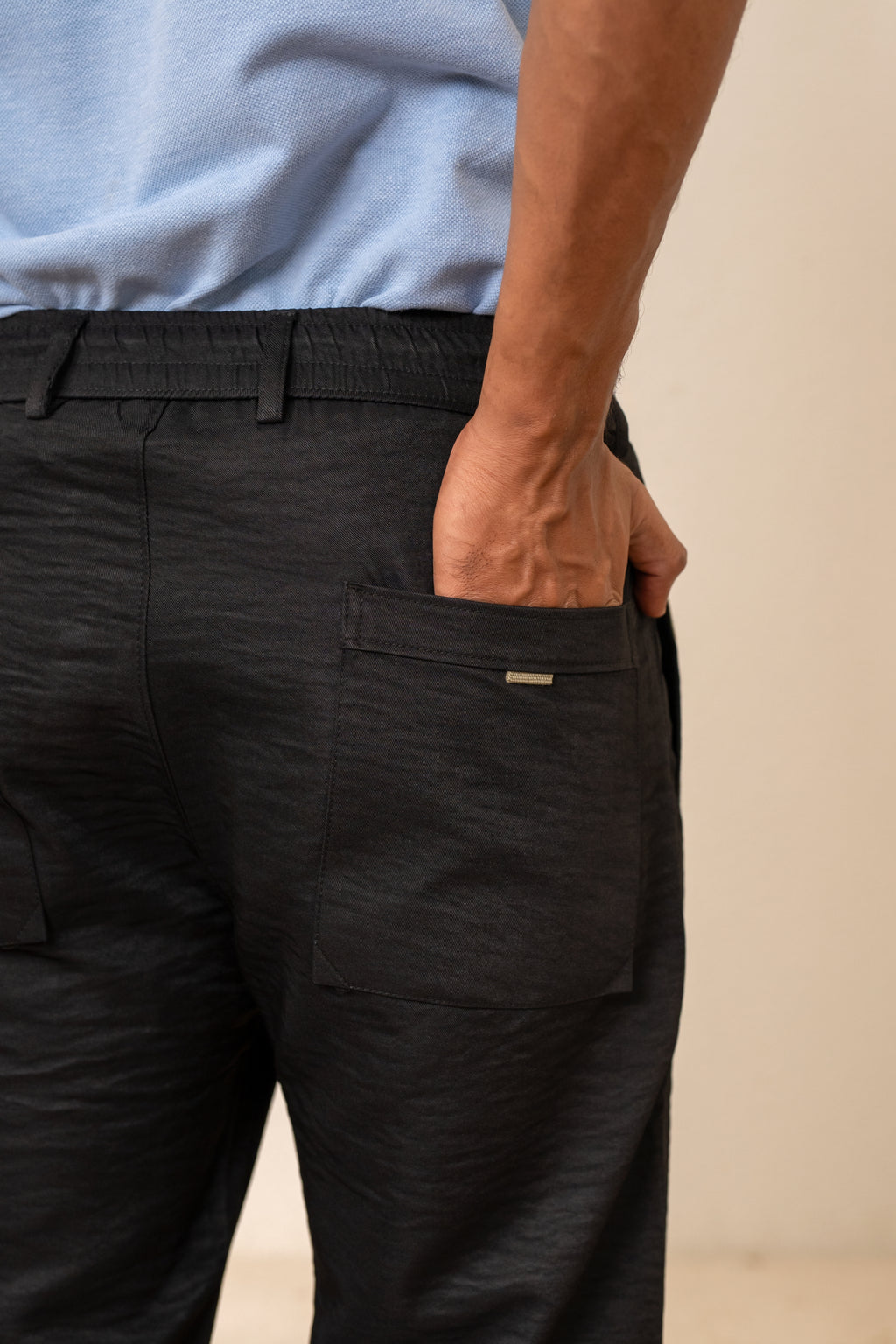 Black Pleated Relaxed Trousers