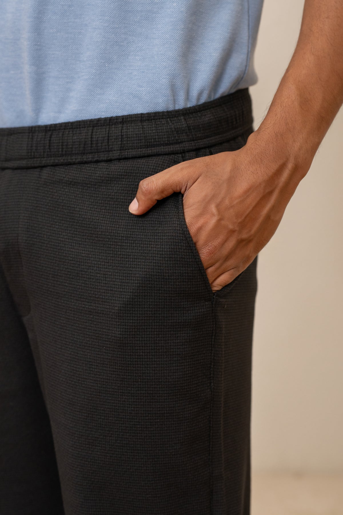 Dark Gray Popcorn Linen Bottom
