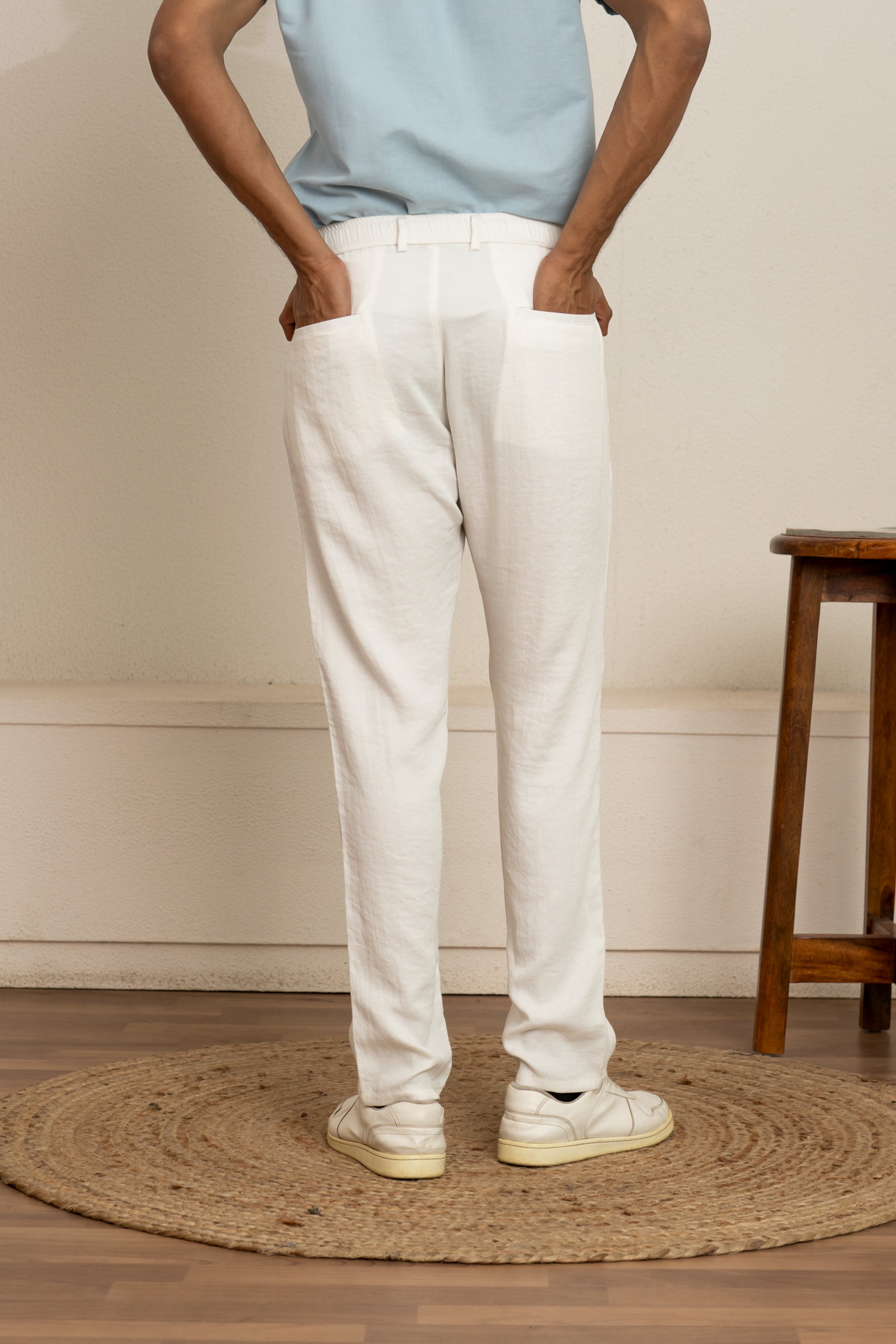 PRAYAG I Trouser - White