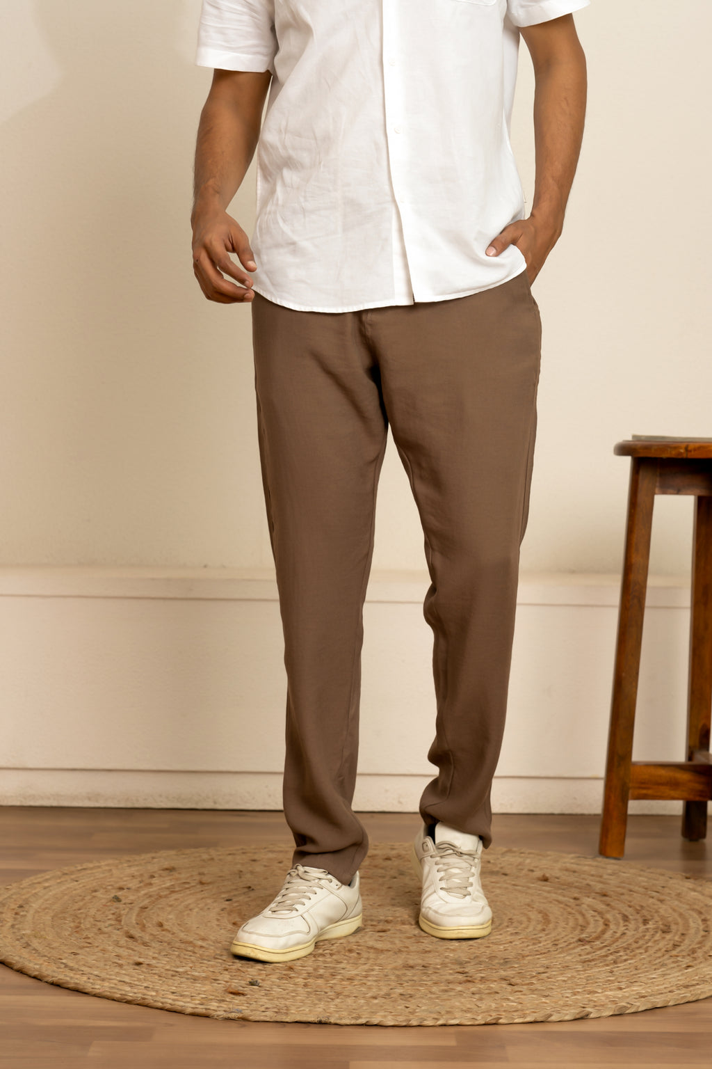 PRAYAG I Trouser - Mud